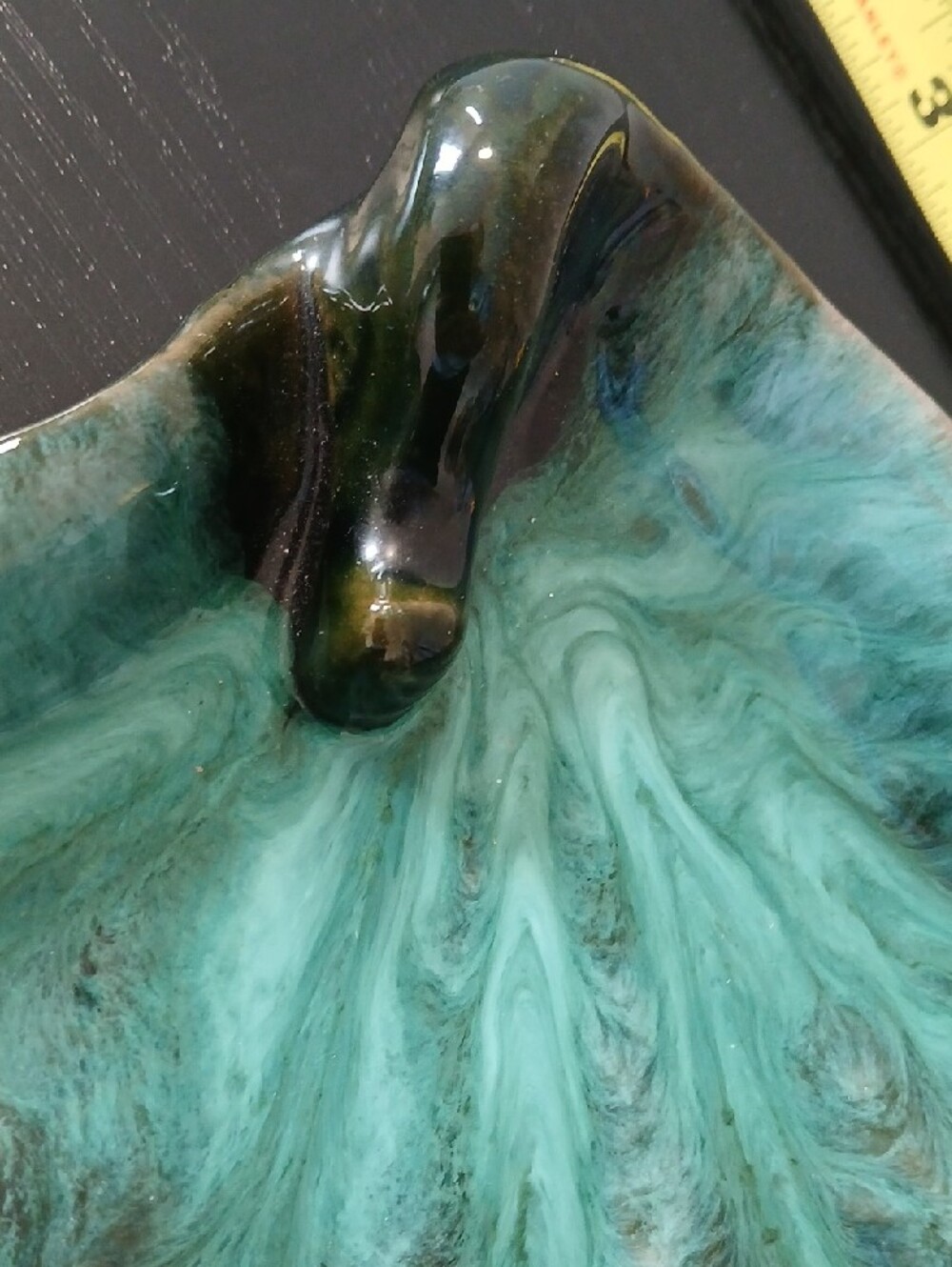 💕Royal Canadian Art Pottery Leaf Decorative Dish - Picture 5 of 8